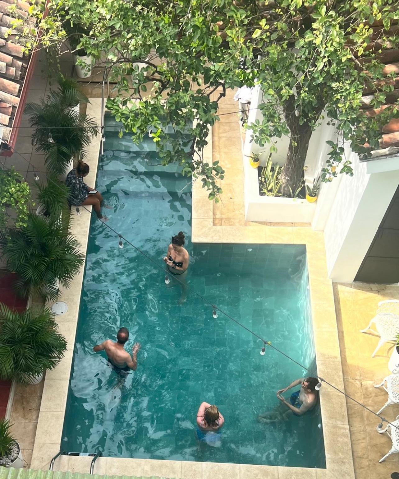 Hotel Real Leon Ngoại thất bức ảnh