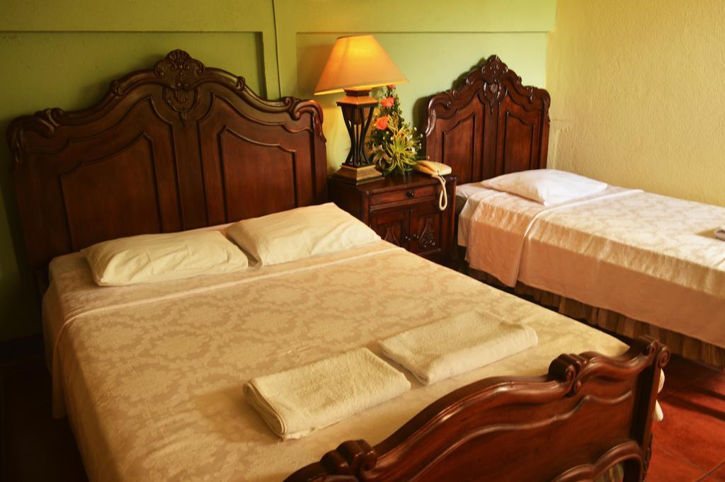 Hotel Real Leon Ngoại thất bức ảnh